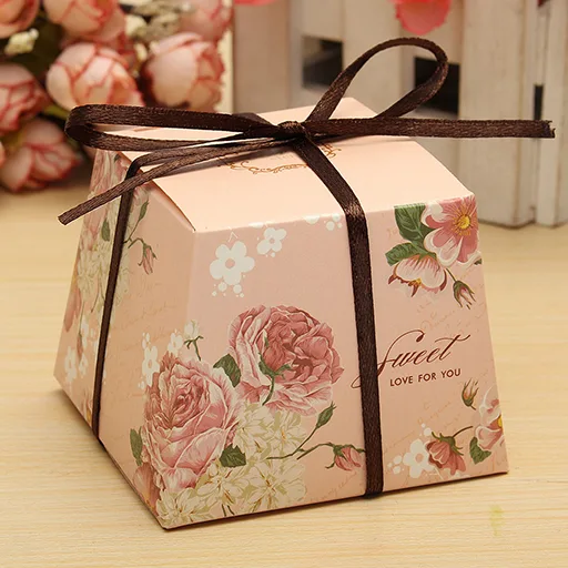 1709314035.custom-gift-boxes (1).webp