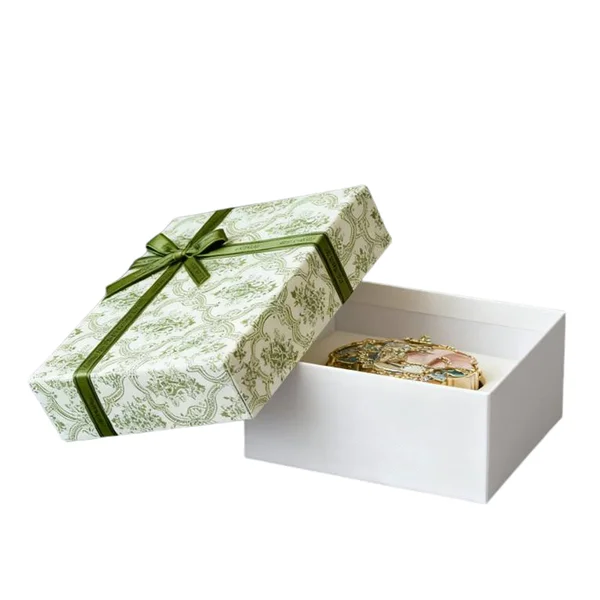 Magnetic Closure Box