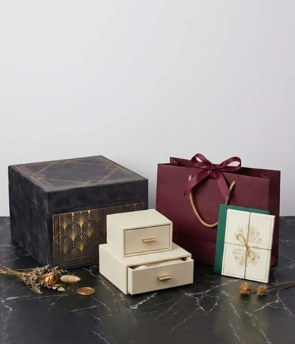 Custom Gift Packaging